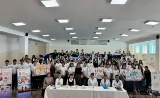 Международный форум подростков в Уйгурском районе: обсуждение вопросов ВИЧ и здоровья