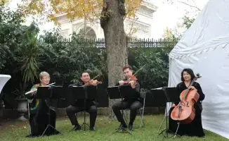 Культурный вечер в Париже 35-летие Декларации о Государственном суверенитете Казахстана гимны произведения композиторов