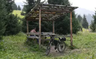 Рост инвестиций в туристическую отрасль Алматы: новые возможности и вызовы для рынка