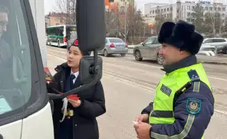 Рейд юных инспекторов и полиции по соблюдению ПДД в Костанае