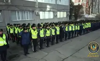 Демонстрация силы полиции и новые меры безопасности в Алматы