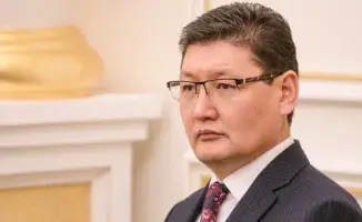 Аким Абайской области Берик Уали прокомментировал фото с фигурантом 'дела Алиби', подчеркивая возможные последствия для общественного мнения и правоприменительной практики.