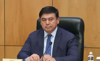 Внеочередная сессия маслихата Туркестана