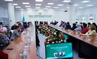 Литературный вечер в Алматы: объединение казахстанских творцов вокруг наследия Аскара Сулейменова