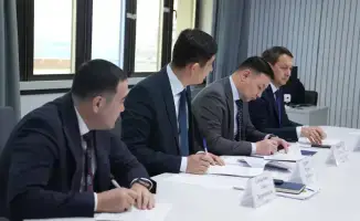 Министр экологии и природных ресурсов Казахстана отвечает на вопросы граждан о проблемах окружающей среды