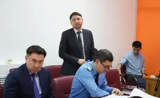 В Кокшетау и Аршалынском районе обсудили важные вопросы на приеме граждан у акима Марата Ахметжанова