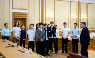 Экскурсия в Конституционный Суд для учащихся Астаны