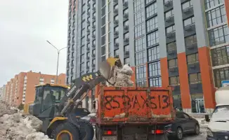 Крупные усилия коммунальных служб столицы по уборке снега и наледи в условиях зимнего сезона