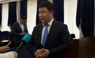 Вице-министр Рахымжан Исакулов встретился с жителями Уральска для обсуждения приватизации завода АО "Зенит"