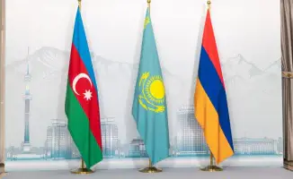 Премьер-министр Армении Никол Пашинян в ходе брифинга в Астане подчеркнул важную роль Казахстана в процессе мирного урегулирования конфликта между Арменией и Азербайджаном. Он отметил, что содействие Казахстана имеет значительное значение для достижения с