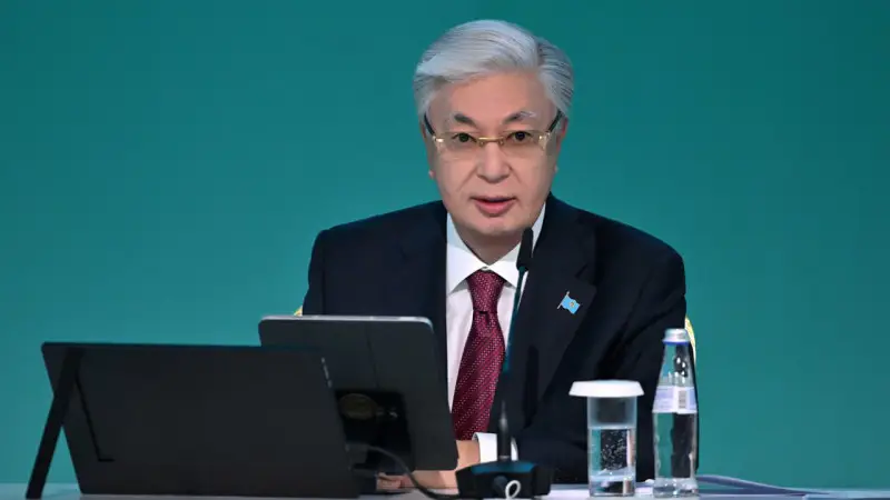 Токаев: "Не дайте теням затмить свет референдума" — Президент призывает правоохранителей к бдительности перед важным голосованием {city2}