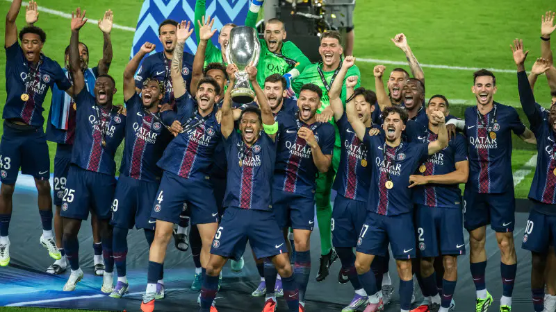 Токаев обсудил выкуп клубов в Казахстане и развитие футбола с членом исполкома УЕФА {city2}