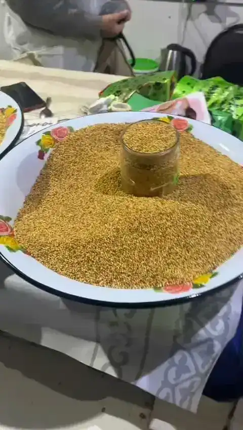 Свежие продукты по доступным ценам: в Актобе проходит сельскохозяйственная ярмарка (3)