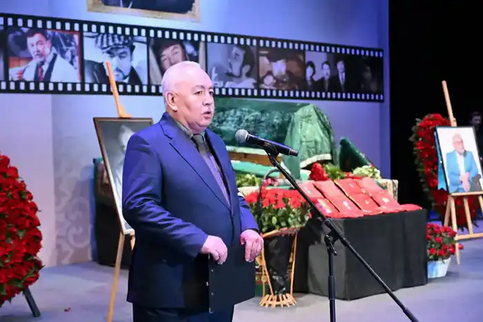 В Алматы простились с Асанали Ашимовым (4)