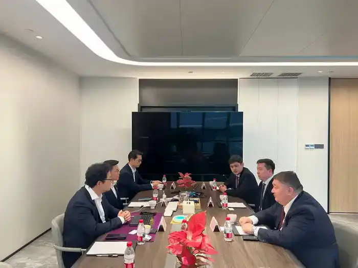 Казахстан исследует китайский опыт в области городской воздушной мобильности и беспилотной авиации {city2}