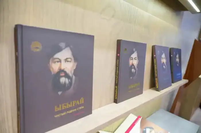 В Астане школам и библиотекам вручили цифровые учебные станции, работающие без интернета (6)