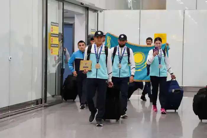 Кикбоксеры Казахстана вернулись с чемпионата мира с 20 медалями и 12-м местом в общем зачёте {city2}