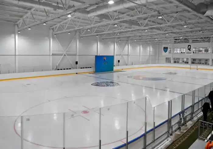 Новая ледовая арена открылась в микрорайоне Жас Өркен (3)