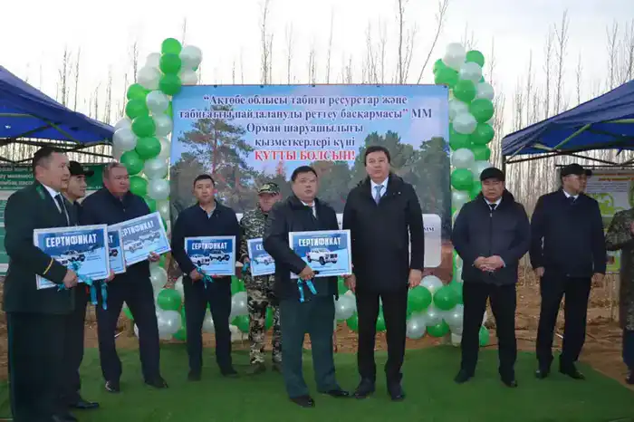 Шалкарским лесникам передали автомобили и дроны (8)