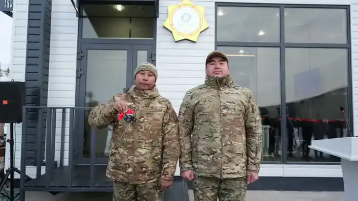 Глава МЧС открыл новую модульную спасательную станцию на берегу озера Имантау (8)