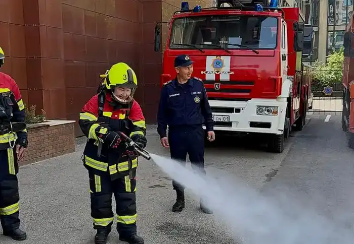 Укрепление волонтёрской помощи в Казахстане: новые возможности для реагирования на чрезвычайные ситуации {city2}
