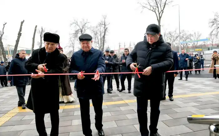 324 врача и 200 тысяч пациентов: новая клиника в деле! {city2}