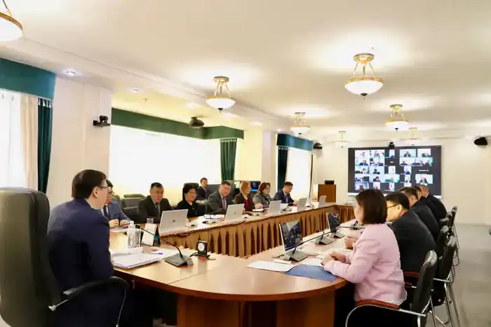 В Минтруда обсудили вопросы служебной этики и культуры взаимоотношений (2)