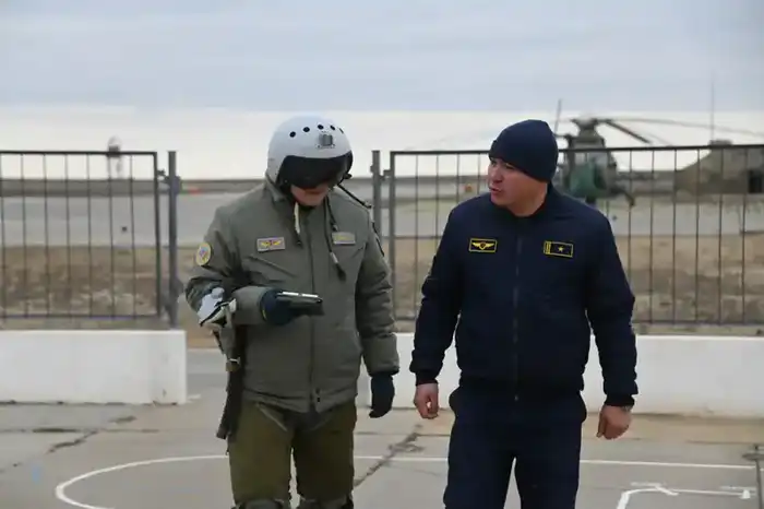 Военные летчики посвятили учебно-тренировочные полеты выдающемуся полководцу Бауыржану Момышулы (10)