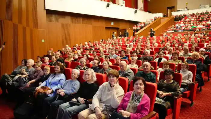 В ВКО состоялся концерт Заслуженного артиста РК Вячеслава Ткача (7)