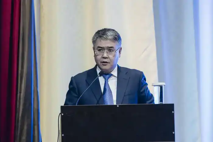 Жители Курмангазинского района обсудили с Сериком Шапкеновым важные вопросы развития региона {city2}