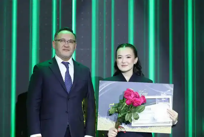 «Жас тұлпар – 2025»: награждены лучшие из молодежи Мангистау {city2}