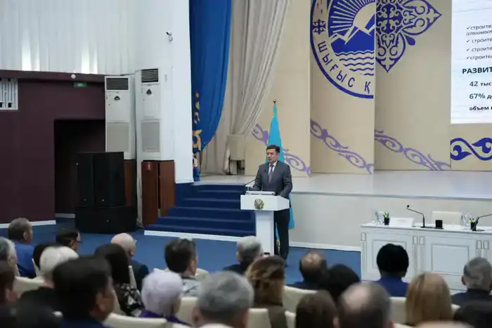 Открытый диалог: акимы ВКО и Усть-Каменогорска встретились с населением (5)