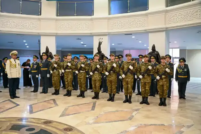 Новобранцы творческого взвода принесли Военную присягу в Астане {city2}