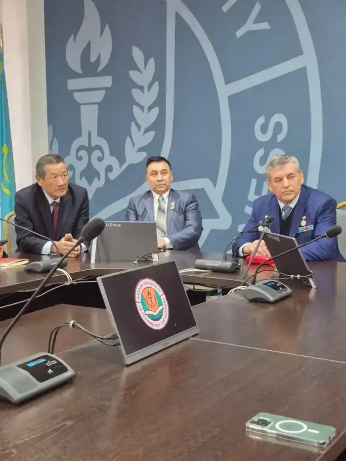 Старшее поколение как зеленые маяки: ветераны делятся мудростью охраны природы с молодежью {city2}