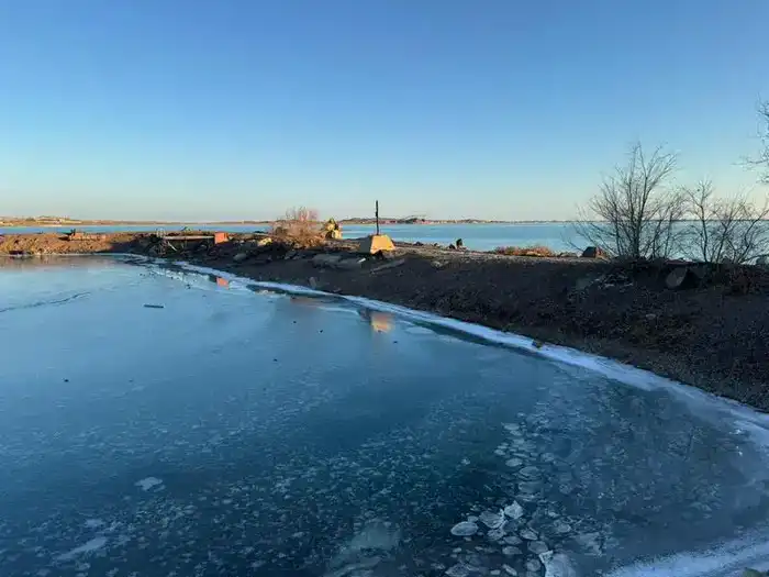 В Карагандинской области приступили к очистке озера Балхаш от донных отложений (3)