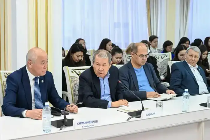 Состоялась презентация четырёхтомного собрания сочинений писателя Жумабая Шаштайулы {city2}