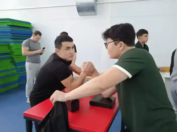 В Астане стартовал турнир по армрестлингу среди студентов {city2}