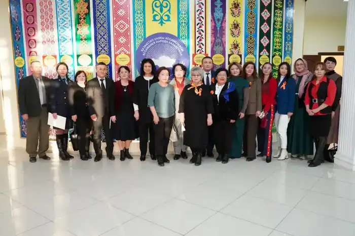 Круглый стол: Как сеять семена честности и патриотизма в нашем обществе {city2}