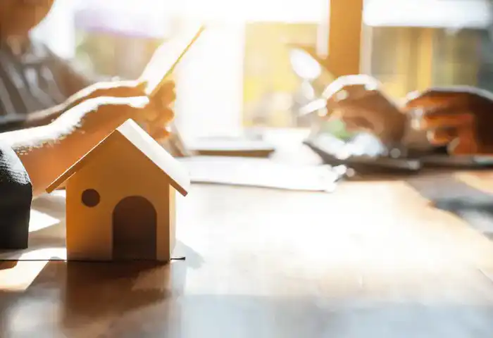 Жилищная помощь в Казахстане: Как международный опыт поддержки малообеспеченных семей влияет на компенсации коммунальных платежей? {city2}