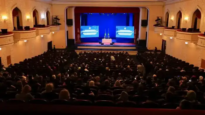 Караганда: строительство мостов между людьми и комфортом {city2}