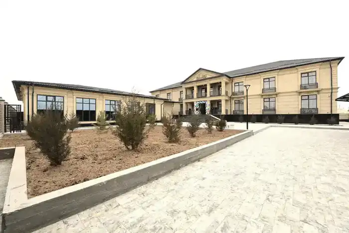 В Айтеке би открылась новая гостиница, соответствующая современным требованиям {city2}