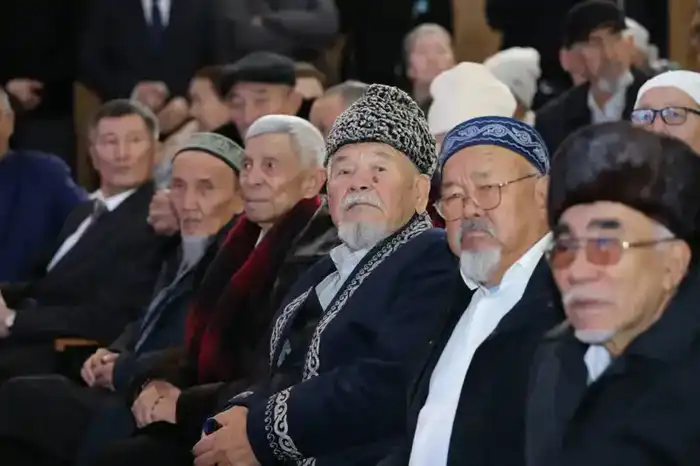 Обсуждение социальных проблем жителей Мунайлинского района с главой региона {city2}