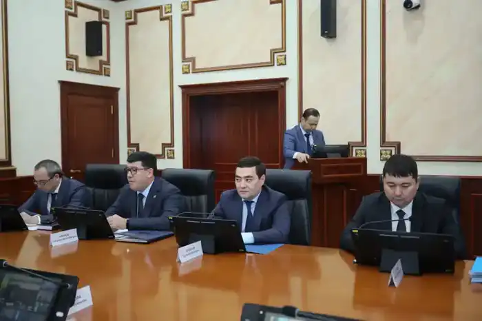 В Мангистау обсудили подготовку к зимнему сезону и меры безопасности (4)