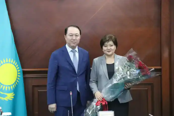 Коллеги провожают Бейбиткуль Каримову на новую должность {city2}