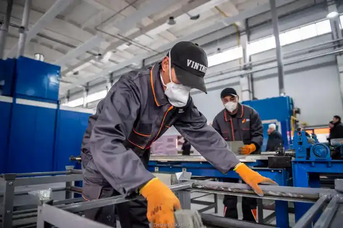 Рост валового регионального продукта Жетісу: инвестиции и новые рабочие места обеспечивают устойчивое развитие {city2}