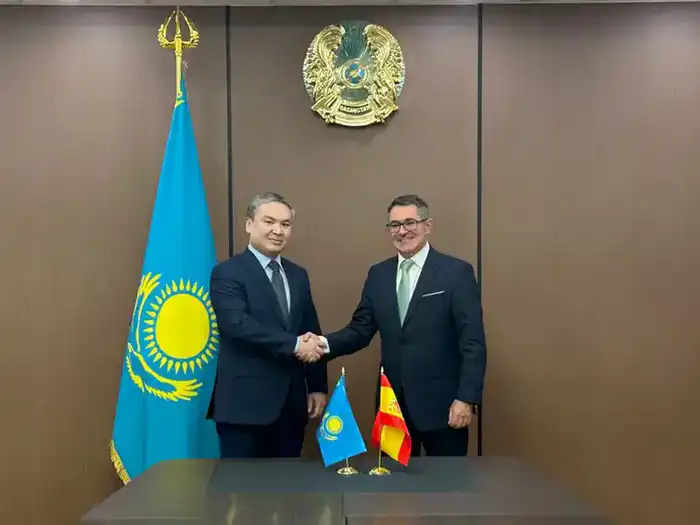 Казахстан и Испания: сотрудничество в восстановлении водной инфраструктуры для устойчивого будущего {city2}