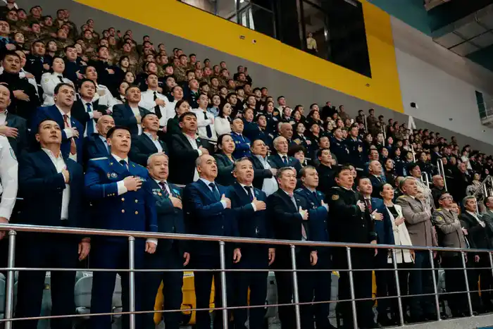 В Уральске проходит патриотический форум (3)