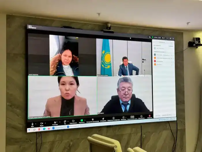 Айдарбек Сапаров провел личный прием граждан (2)