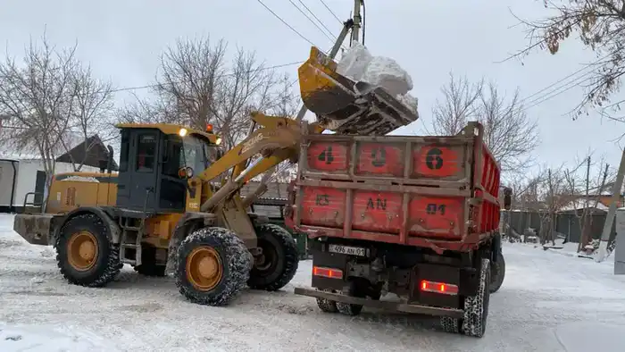 В Астане с начала зимнего периода вывезено более 1 млн кубометров снега (2)
