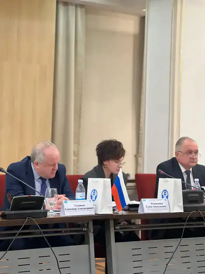 Обсуждение вопросов сотрудничества и фитосанитарной безопасности на заседании Координационного совета по карантину растений стран СНГ в Астане {city2}